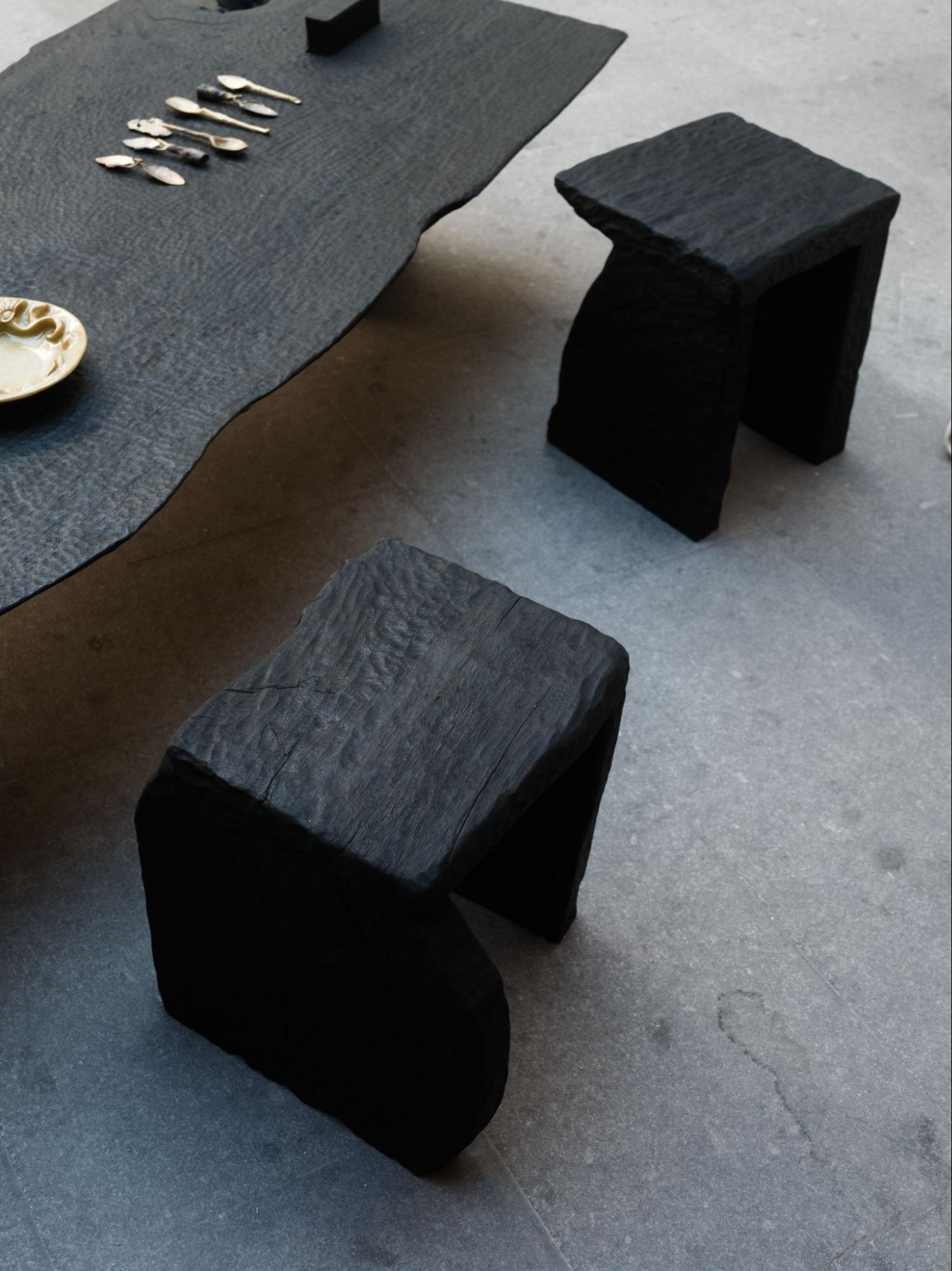 帶有創新媒材與生命力的設計風格，碰撞上數百年的人體雕塑，其中的火花更帶給人時間凝練於此的感受