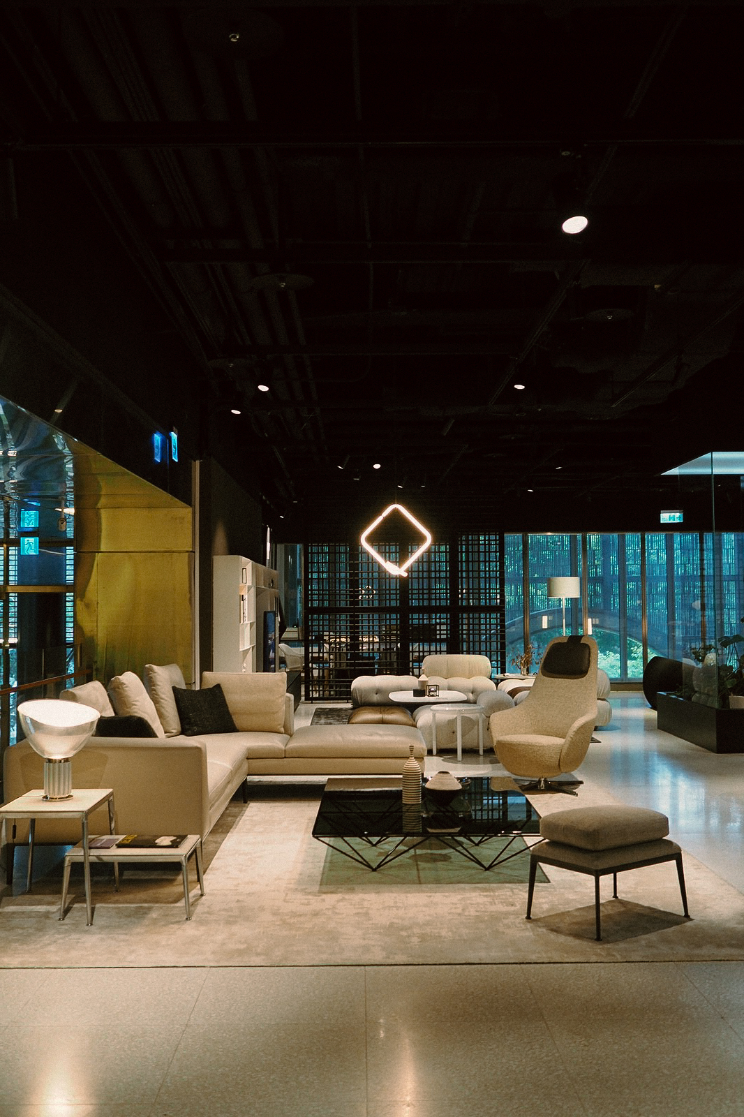 創辦人 Alessandro Agrati 室內設計師的背景，也讓 Culti Milano 從建築與室內設計的視角出發，將香氣視為空間構成的㇐部分