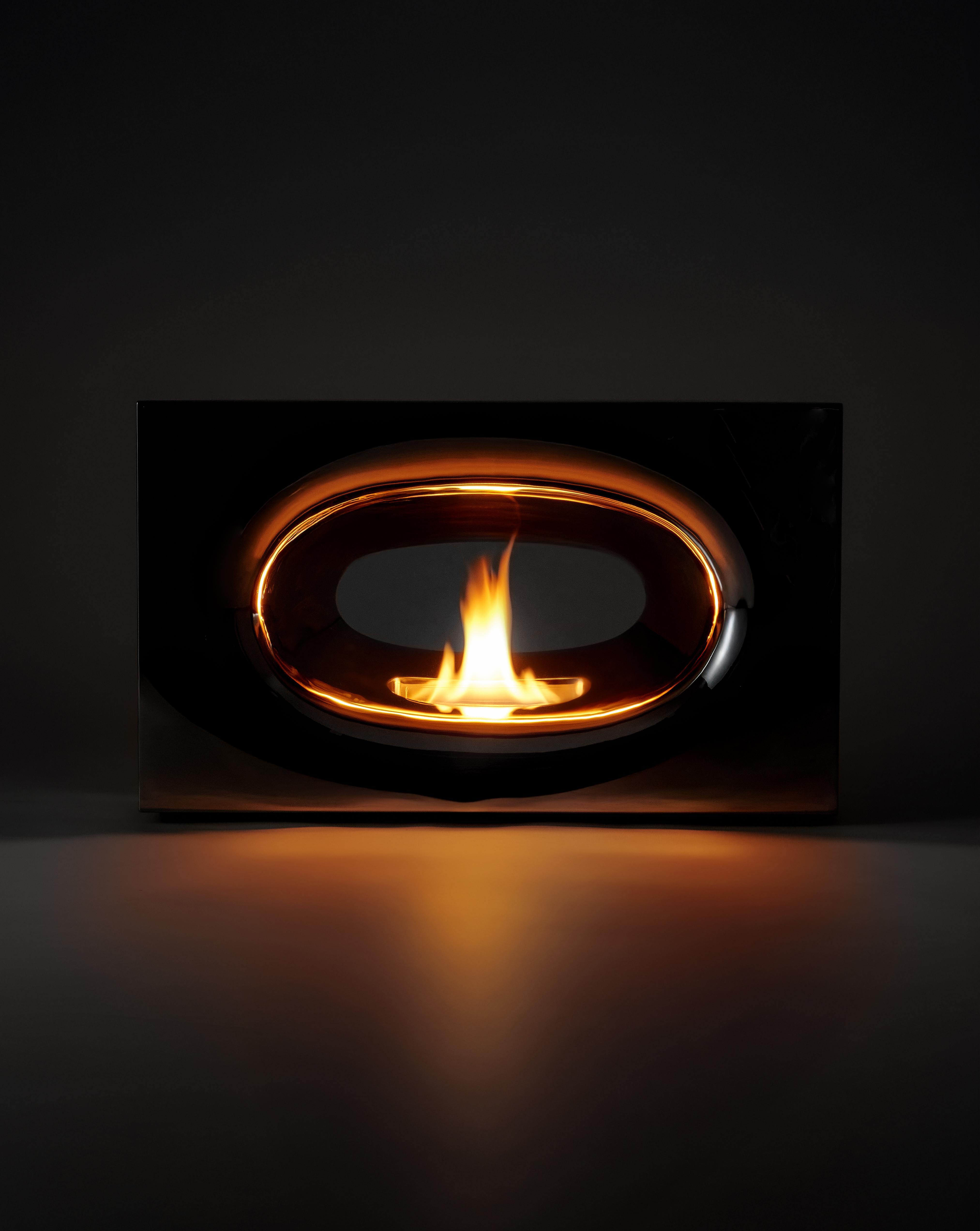 許向罕與瑞典品牌 Tenderflame合作，透過設計「火」的多樣形態，讓火焰以藝術雕塑與永續安全的新方式融入現代生活