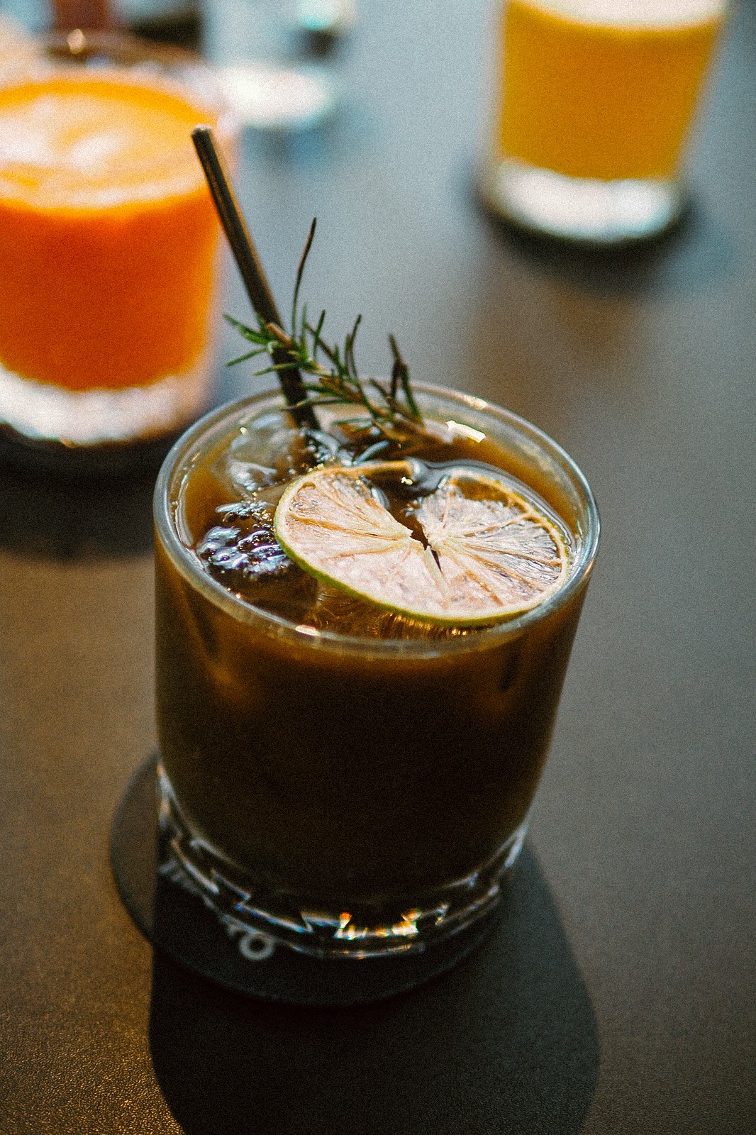 焙茶通寧，使用靜岡縣焙茶粉製作，茶香濃郁口感清爽酸甜平衡